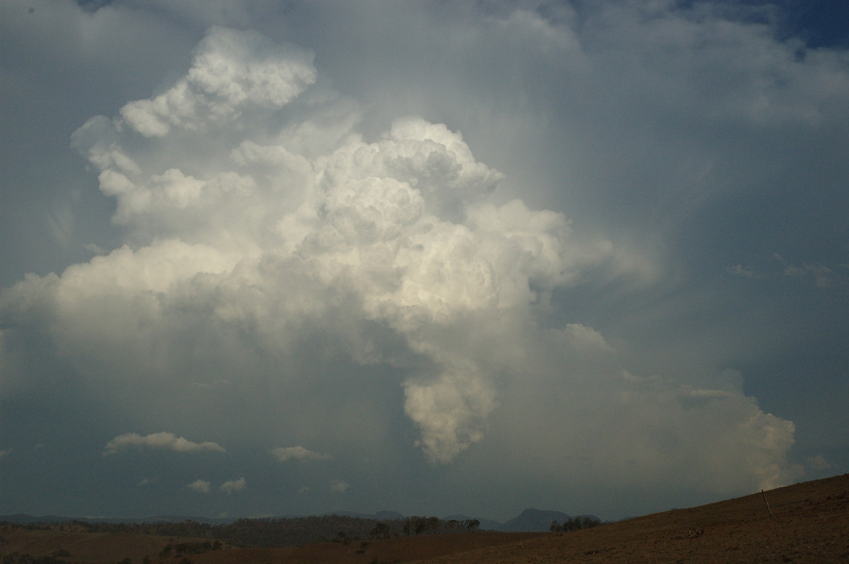 thunderstorm cumulonimbus_incus : near Rathdowney, QLD   6 October 2007