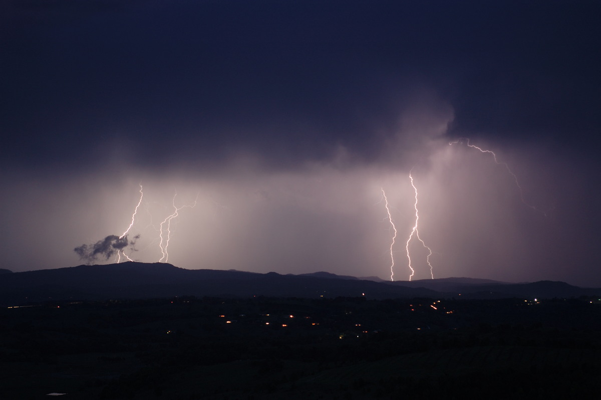 lightning lightning_bolts : McLeans Ridges, NSW   7 October 2007