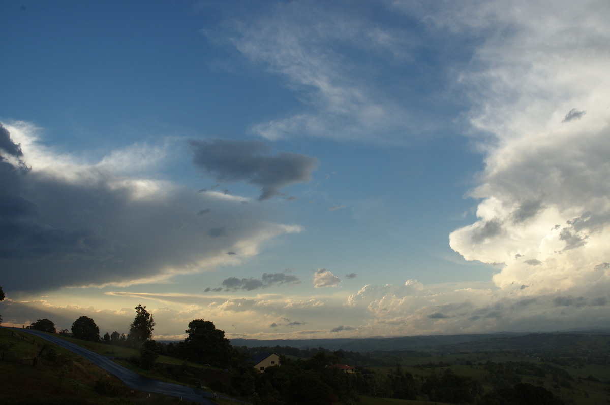 thunderstorm cumulonimbus_incus : McLeans Ridges, NSW   8 October 2007