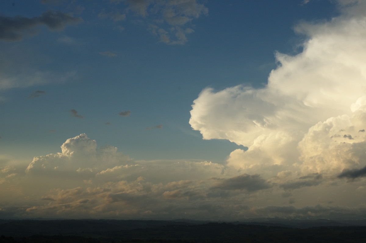 thunderstorm cumulonimbus_incus : McLeans Ridges, NSW   8 October 2007