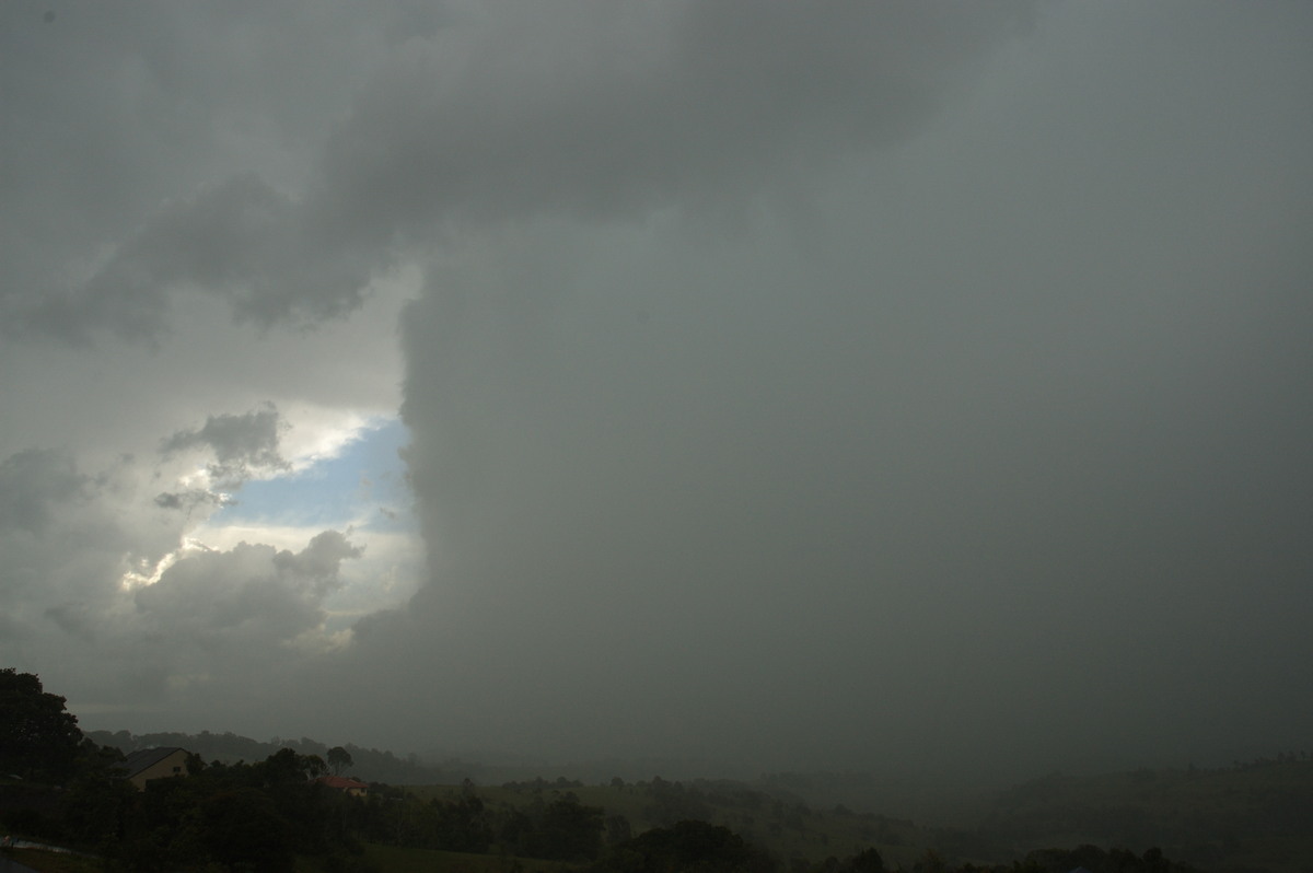 cumulonimbus supercell_thunderstorm : McLeans Ridges, NSW   26 October 2007