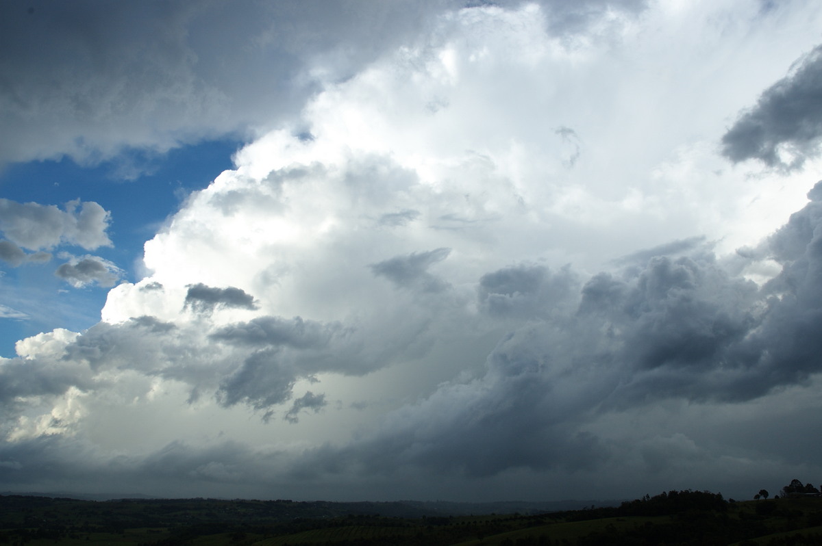 cumulonimbus supercell_thunderstorm : McLeans Ridges, NSW   26 October 2007