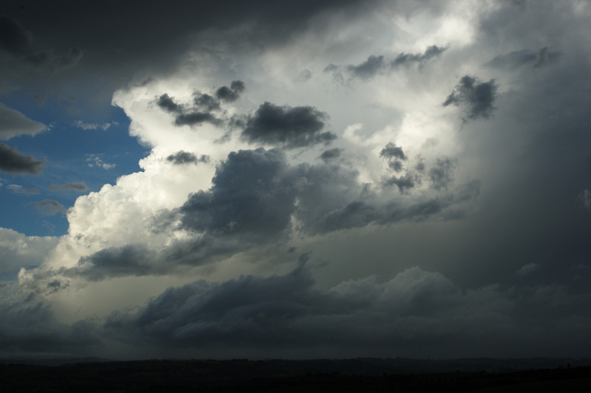 cumulonimbus supercell_thunderstorm : McLeans Ridges, NSW   26 October 2007