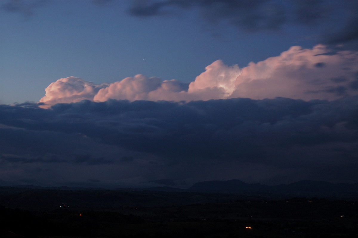 thunderstorm cumulonimbus_calvus : McLeans Ridges, NSW   26 October 2007