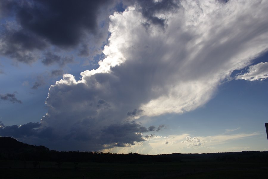 thunderstorm cumulonimbus_incus : near Kyogle, NSW   30 October 2007