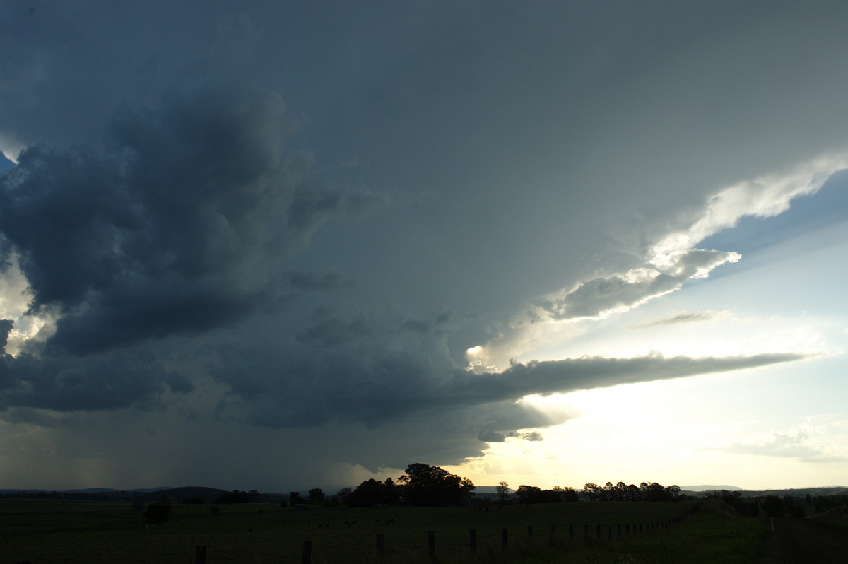 anvil thunderstorm_anvils : near Kyogle, NSW   30 October 2007