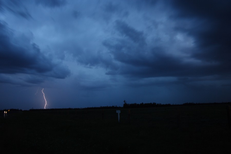 lightning lightning_bolts : N of Goondiwindi, Qld   1 November 2007