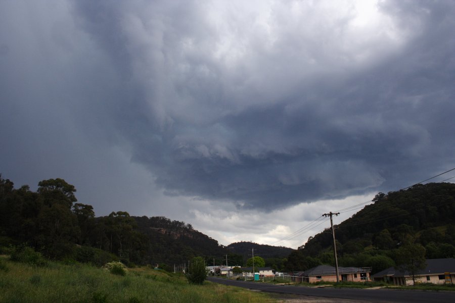 wallcloud thunderstorm_wall_cloud : Lithgow, NSW   19 November 2007