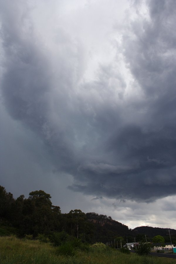 wallcloud thunderstorm_wall_cloud : Lithgow, NSW   19 November 2007