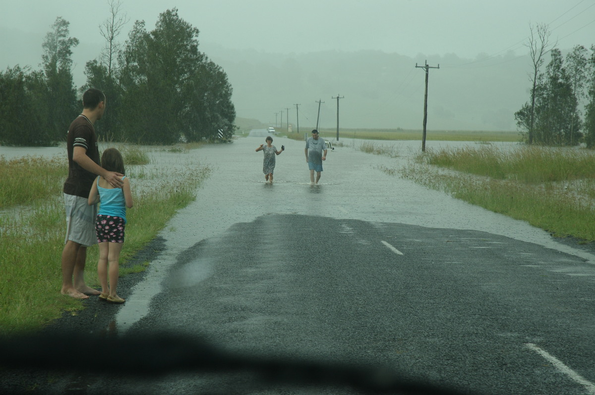 flashflooding flood_pictures : South Lismore, NSW   5 January 2008