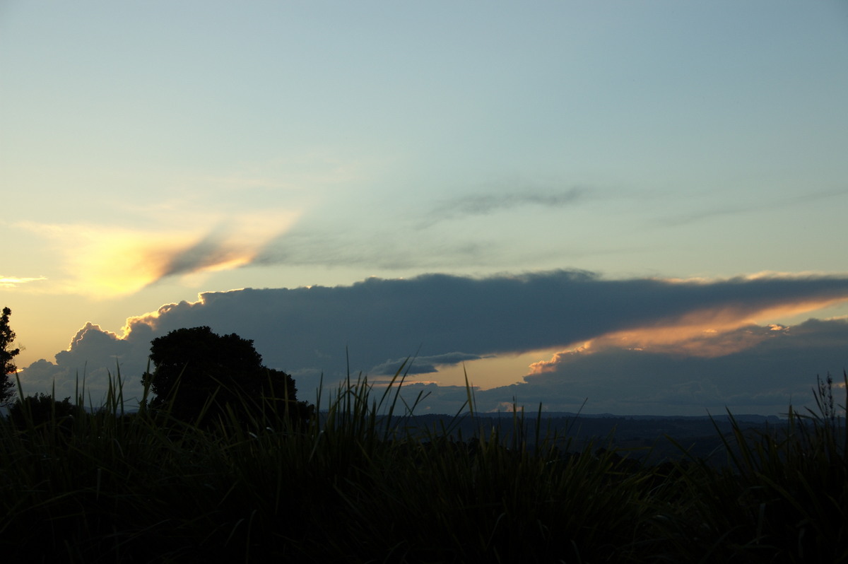 thunderstorm cumulonimbus_incus : McLeans Ridges, NSW   14 May 2008