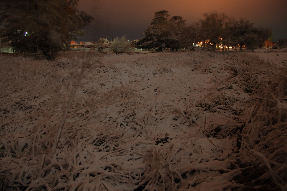 snow snow_pictures : Guyra, NSW   18 May 2008