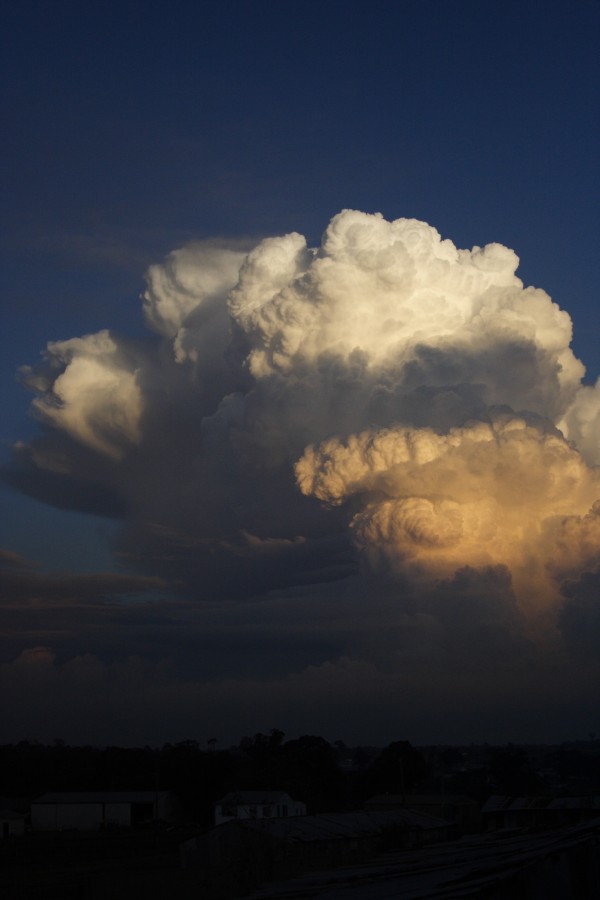 thunderstorm cumulonimbus_incus : Schofields, NSW   28 May 2008