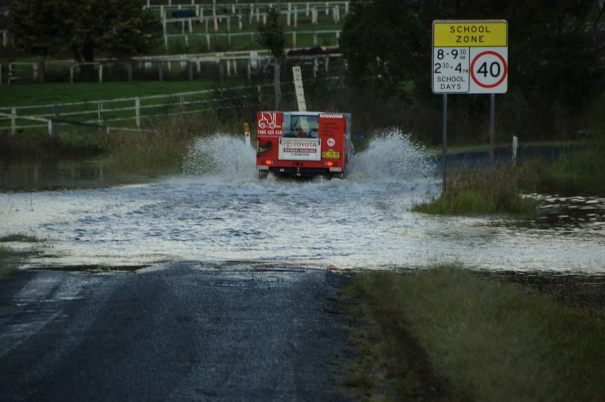 flashflooding flood_pictures : Eltham, NSW   3 June 2008