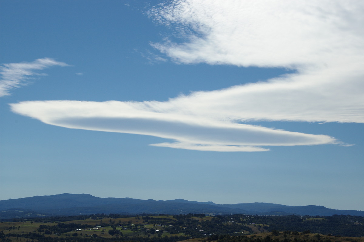 altocumulus lenticularis : McLeans Ridges, NSW   1 August 2008