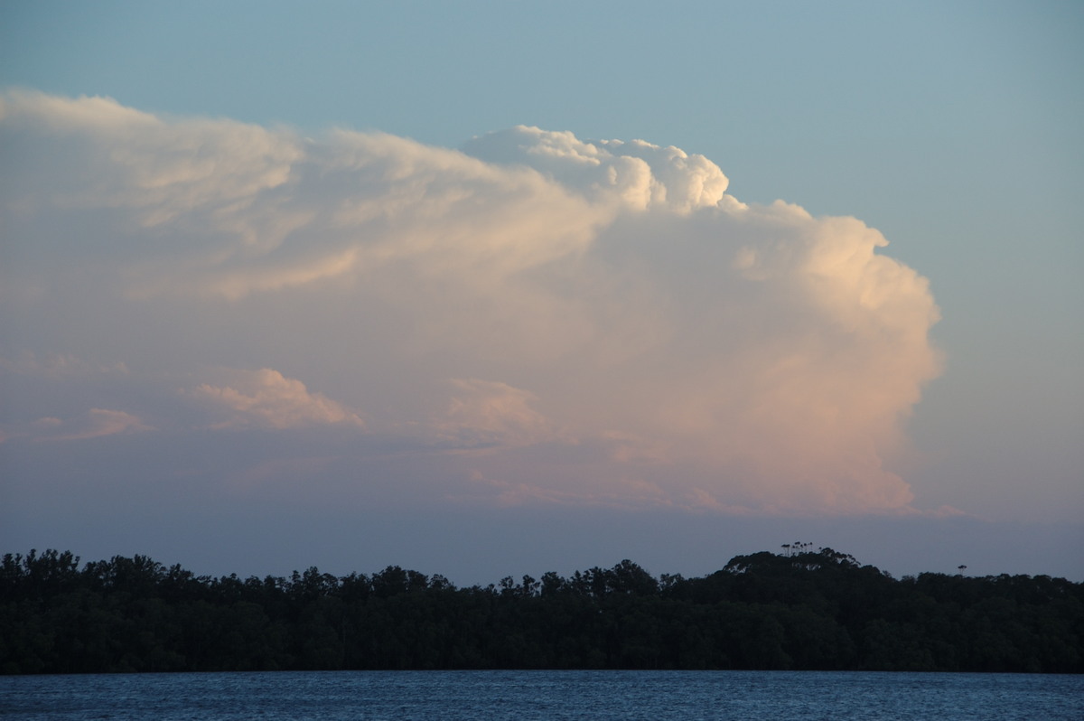 overshoot overshooting_top : Ballina, NSW   12 September 2008