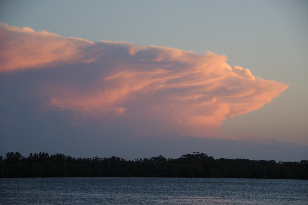 thunderstorm cumulonimbus_incus : Ballina, NSW   12 September 2008