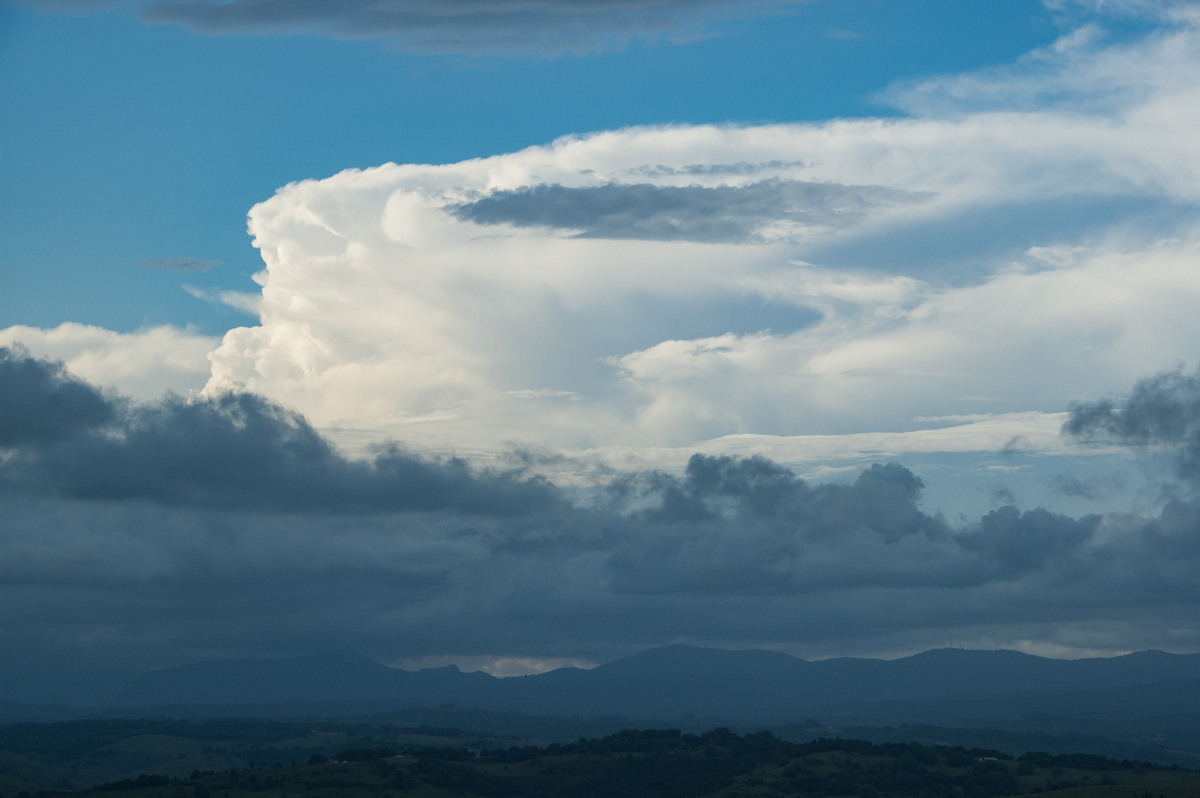 thunderstorm cumulonimbus_incus : McLeans Ridges, NSW   15 October 2008