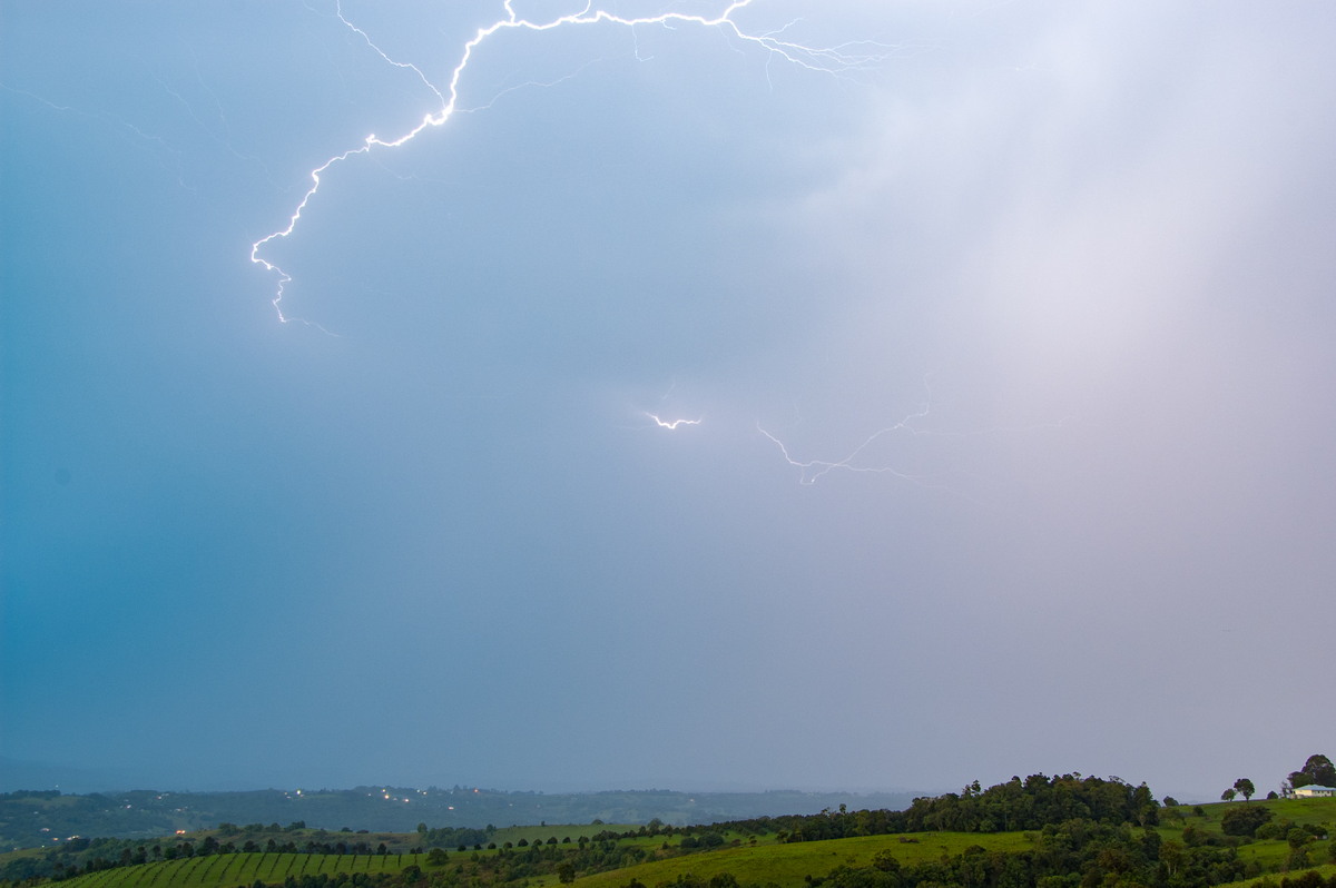 lightning lightning_bolts : McLeans Ridges, NSW   20 November 2008