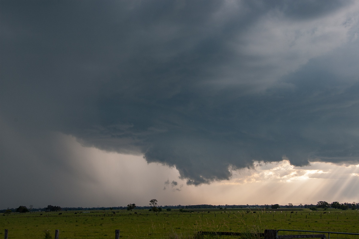 cumulonimbus supercell_thunderstorm : McKees Hill, NSW   10 December 2008