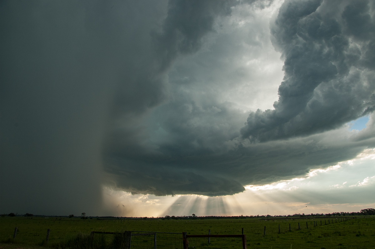 cumulonimbus supercell_thunderstorm : McKees Hill, NSW   10 December 2008