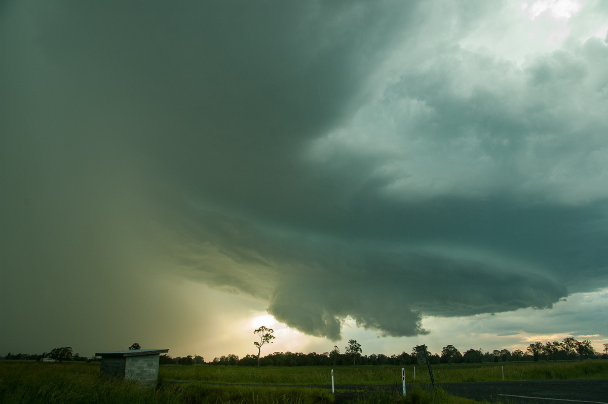 cumulonimbus thunderstorm_base : McKees Hill, NSW   10 December 2008