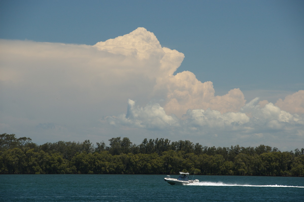 thunderstorm cumulonimbus_incus : Ballina, NSW   29 December 2008