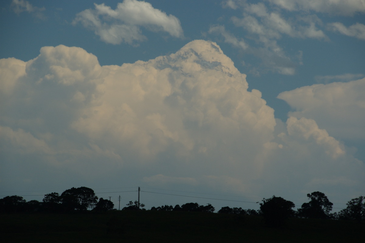 thunderstorm cumulonimbus_incus : McKees Hill, NSW   30 December 2008