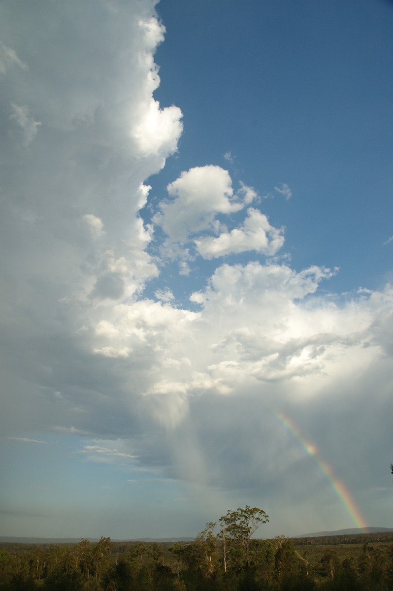 halosundog halo_sundog_crepuscular_rays : near Lawrence, NSW   16 January 2009