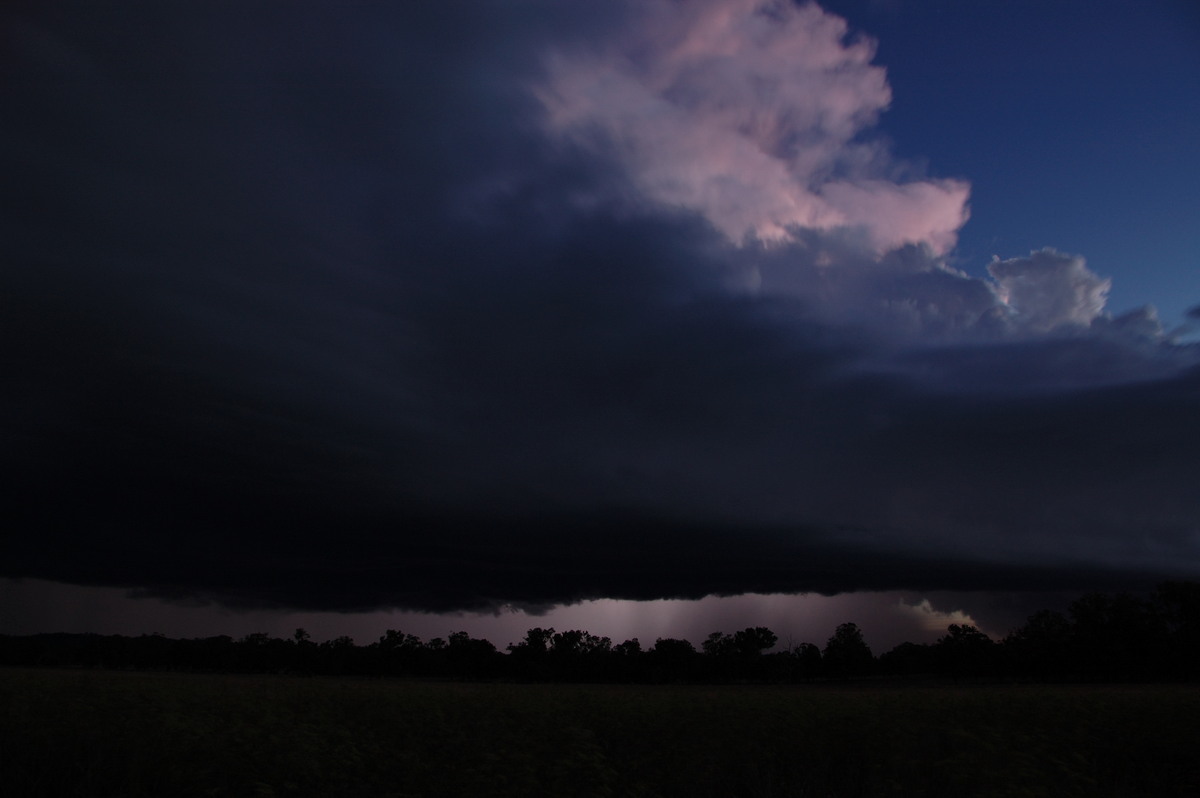 thunderstorm cumulonimbus_incus : W of Warwick, QLD   24 January 2009