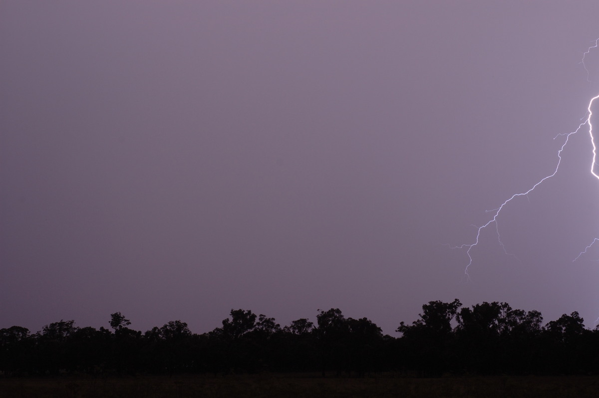 lightning lightning_bolts : W of Warwick, QLD   24 January 2009