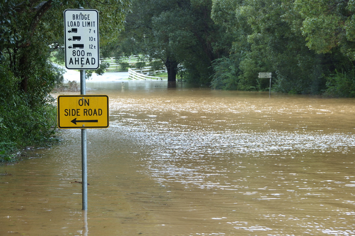 flashflooding flood_pictures : Booyong, NSW   21 May 2009