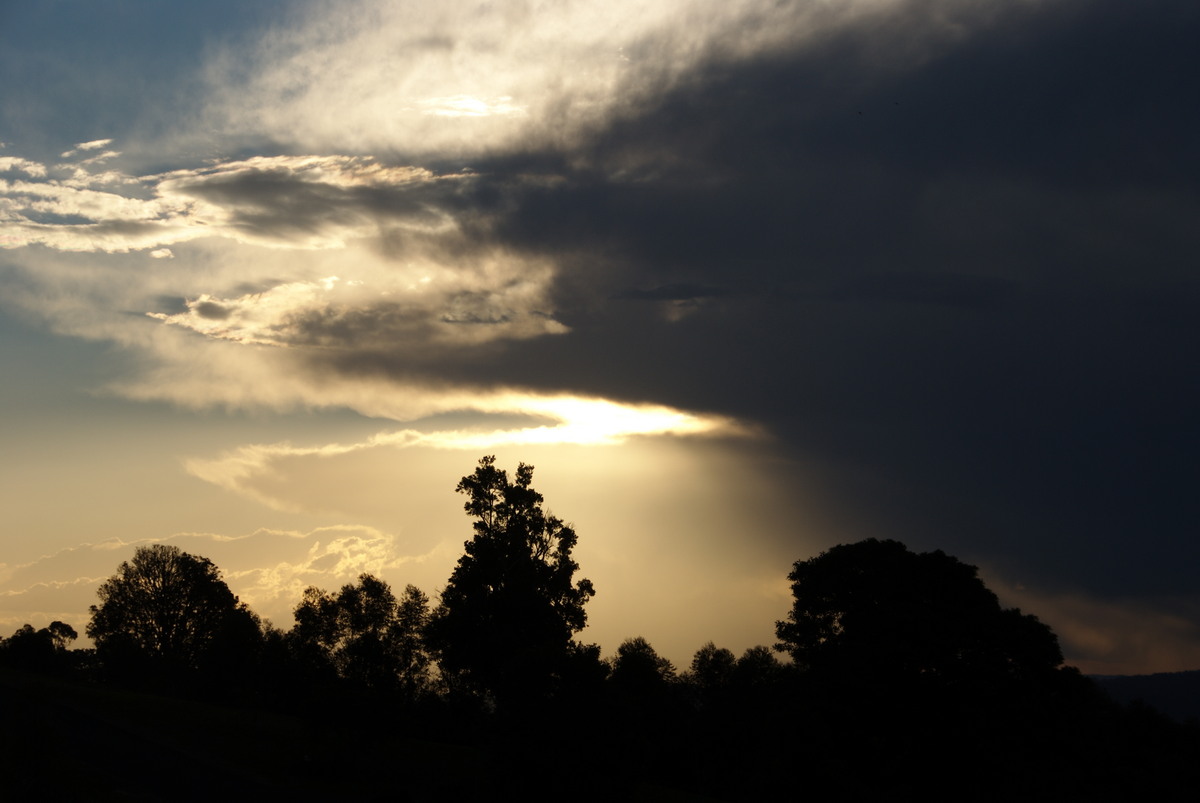 anvil thunderstorm_anvils : McLeans Ridges, NSW   12 August 2009